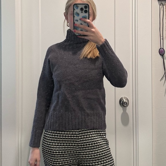 Bare Knitwear Women's Handmade Gray Turtleneck Sweater Alpaca Blend Size XS - Picture 2 of 5